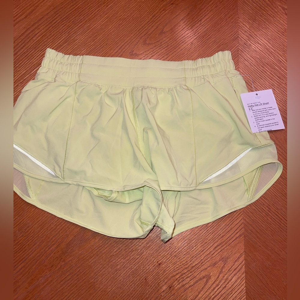 lululemon Hotty hot short